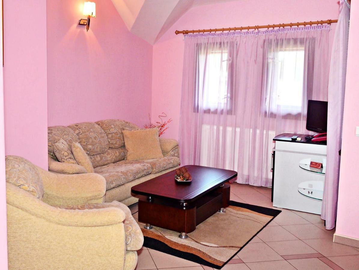 Family Hotel Maraya Arbanasi Exterior foto